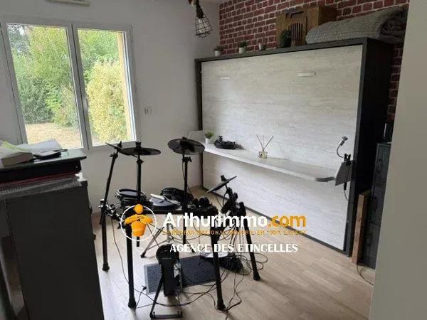 Vente                                                      Maison
                        
                     5 pièces                      132 m2                     à Châteaubriant