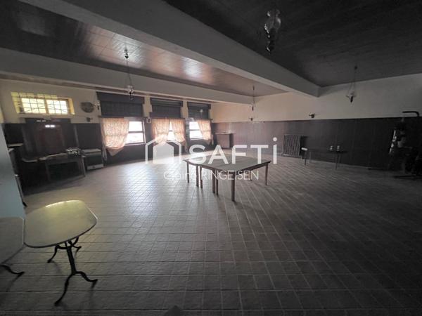 Grande bâtisse de 530m² environ située à Farschviller