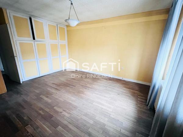 Grande bâtisse de 530m² environ située à Farschviller