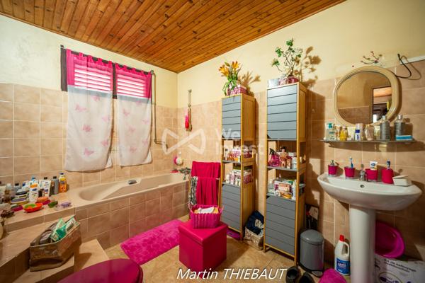 Au Marin, maison sur deux niveaux avec possibilité d’aménagement complémentaire
