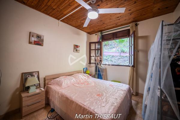Au Marin, maison sur deux niveaux avec possibilité d’aménagement complémentaire