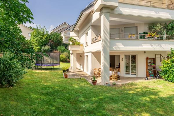 Vente Appartement de luxe Divonne-les-Bains 4 Pièces 107 m²
