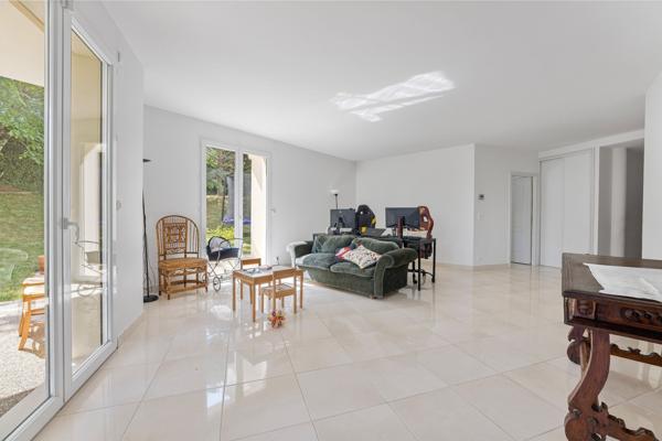 Vente Appartement de luxe Divonne-les-Bains 4 Pièces 107 m²