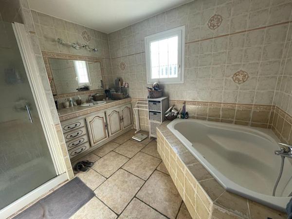 Maison prés d' Anduze 7 pièce(s) 213 m2