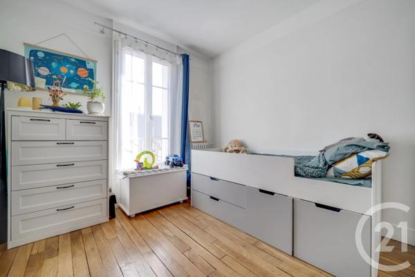 Appartement F3 à vendre  3 pièces - 53,50 m 2   MONTROUGE  - 92