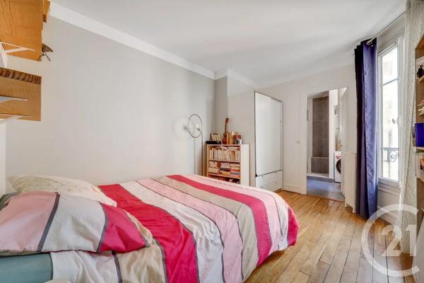 Appartement F3 à vendre  3 pièces - 53,50 m 2   MONTROUGE  - 92
