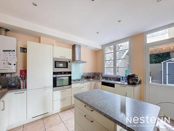 A Vendre Maison de Ville en Pierre, entièrement rénovée de 186 m² dans le centre historique de Condom