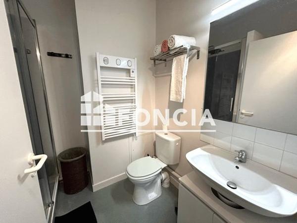 Location Appartement meublé 2 pièces 31.34 m² - 1 IMPASSE TOUT Y FAUT La Rochelle 17000