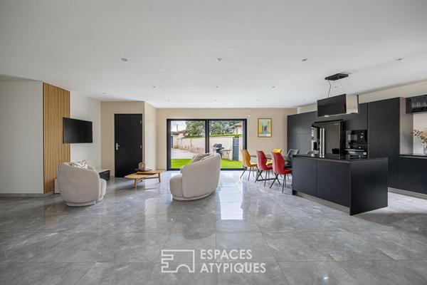 Maison moderne avec piscine