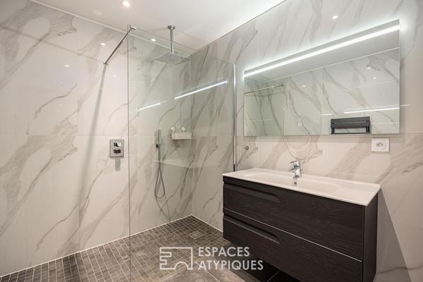 Maison moderne avec piscine