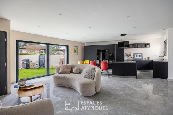 Maison moderne avec piscine