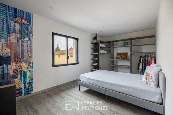 Maison moderne avec piscine