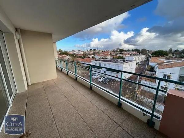 Appartement à louer 3 pièces 79.35m²
