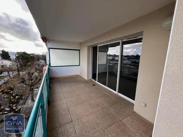 Appartement à louer 3 pièces 79.35m²