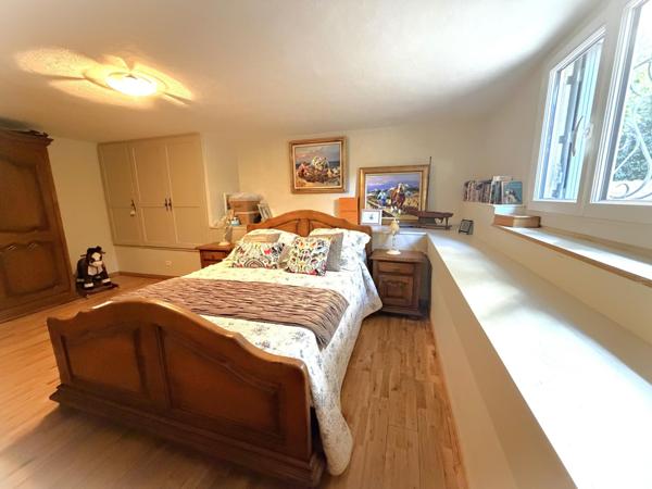 Maison Provençale 241m² sur terrain de 4100m²