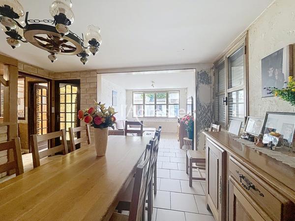 À 5 min de la gare Maison 3 chambres sur 580 m² à prix exceptionnel !