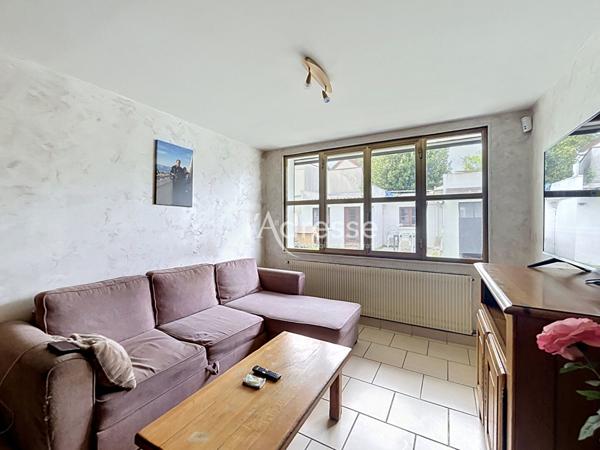 À 5 min de la gare Maison 3 chambres sur 580 m² à prix exceptionnel !