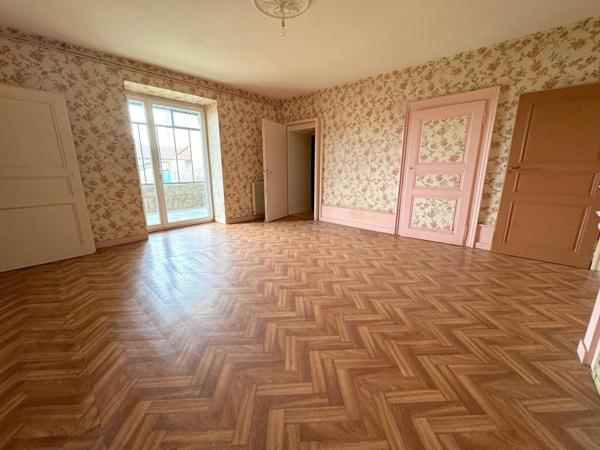 Maison 9 pièces 245 m²