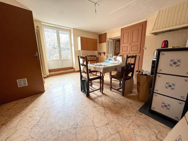 Maison 9 pièces 245 m²