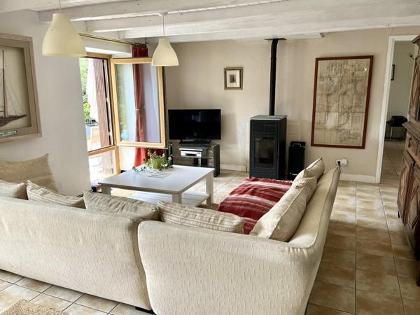 Maison à vendre |  Aubin |  8 pièces | 160 m²