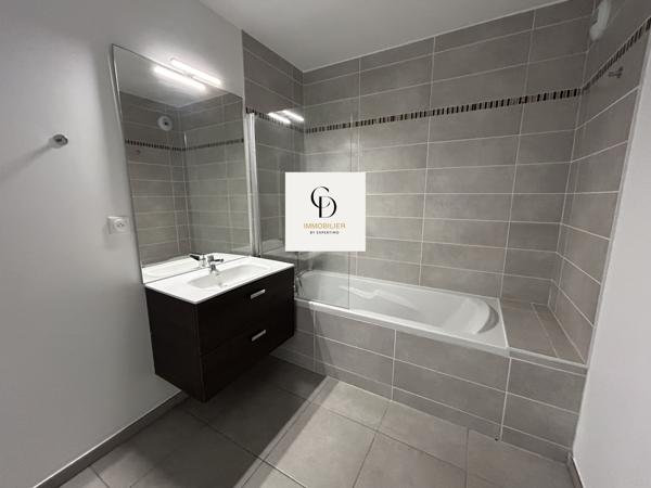 T3 récent avec terrasse et parking – Confort moderne au rez-de-chaussée !