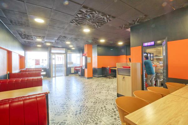 LOCAL COMMERCIAL 103.5m² - EMPLACEMENT N°1 EN CENTRE-VILLE
