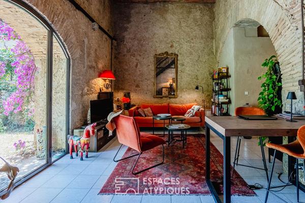 Vigneronne de caractère avec terrasse panoramique et jardin intimiste proche des plages