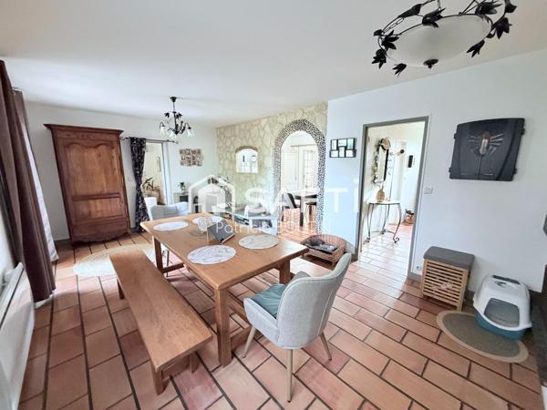 PAVILLON PLAIN PIED 5 CHAMBRES DONT UNE SUITE PARENTALE ET JARDIN A FRESSINES !