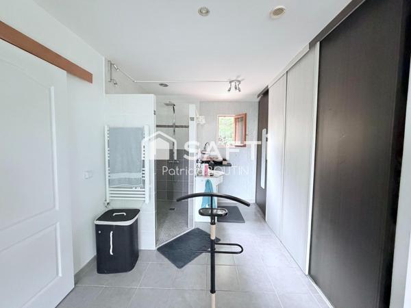 PAVILLON PLAIN PIED 5 CHAMBRES DONT UNE SUITE PARENTALE ET JARDIN A FRESSINES !