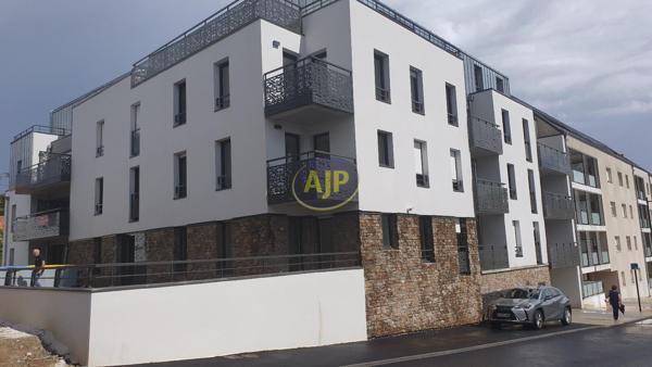 Appartement à louer Saint Herblain : 4 pièces, 85m² avec 3 chambre(s) à 1 055€ - AJP Immobilier Nantes Sud