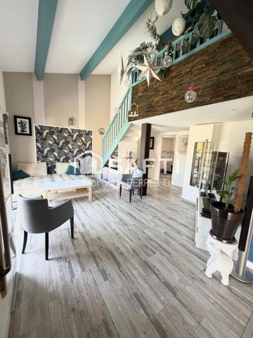 VILLA DE 146 M² AVEC PISCINE ET GARAGE