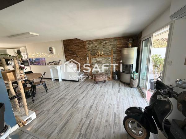 VILLA DE 146 M² AVEC PISCINE ET GARAGE