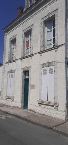 Maison Bauge 7 pièce(s) 136 m2