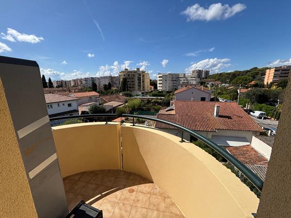 Appartement Le Cannet 2/3 pièce(s) 55 m2 cave