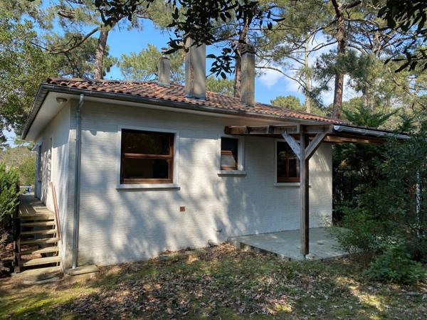 ARCACHON ABATILLES ! Maison 4 pièces de 80 m2 sur une parcelle boisée de de 584 m2 !