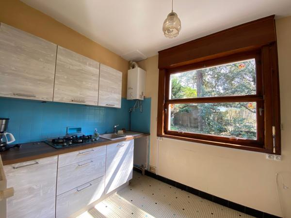 ARCACHON ABATILLES ! Maison 4 pièces de 80 m2 sur une parcelle boisée de de 584 m2 !