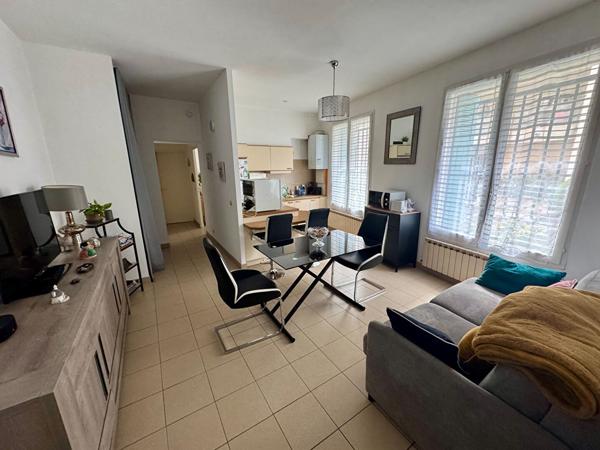 Maison Nimes 10 pièce(s) 322.96 m2