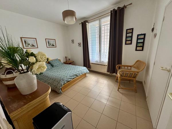 Maison Nimes 10 pièce(s) 322.96 m2