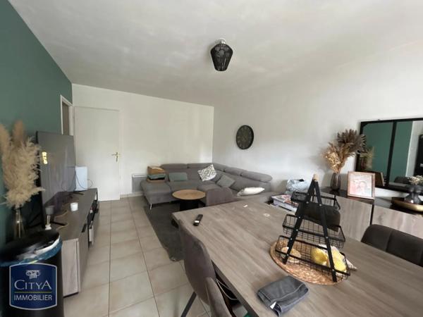 Appartement à louer 2 pièces 47.15m² Vendin-le-Vieil (62880)