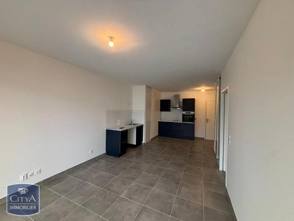 Appartement à louer 2 pièces 45.3m² Saint-Jean-de-Braye (45800)