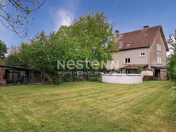 A vendre à Arpajon sur Cère, Maison 8 pièces d'une surface de 186 m² avec jardin de 1000 m².