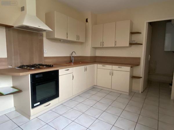 Appartement rénové à louer à Cluny en Saône-et-Loire (71250), ref :