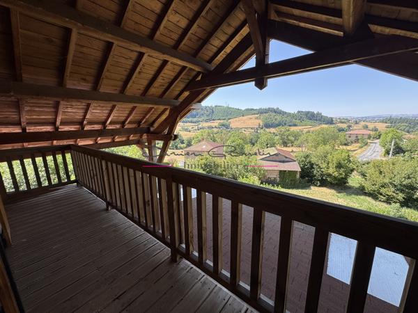 Chalet en bois avec étang et vue campagne – Un véritable havre de paix !