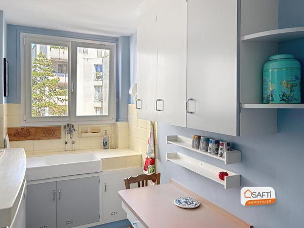 Grand trois pièces au coeur du quartier St Blaise