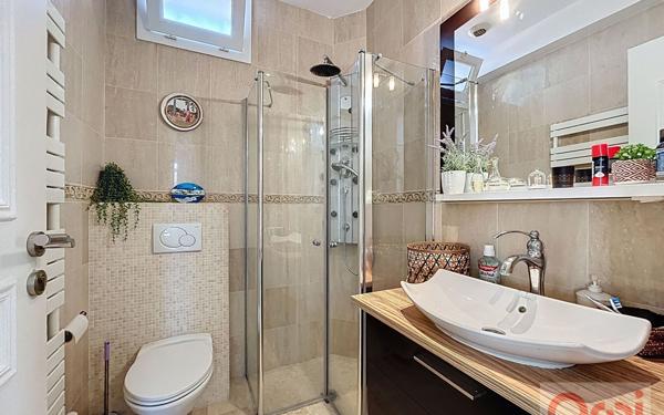 Maison à vendre    9 pièces • 240 m2 Châtillon