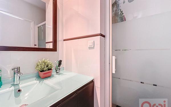 Maison à vendre    9 pièces • 240 m2 Châtillon