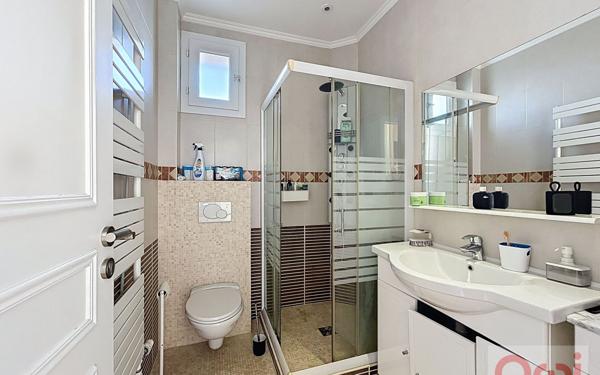 Maison à vendre    9 pièces • 240 m2 Châtillon