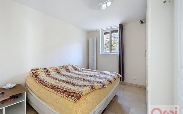 Maison à vendre    9 pièces • 240 m2 Châtillon