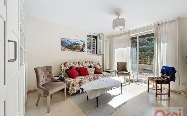 Maison à vendre    9 pièces • 240 m2 Châtillon