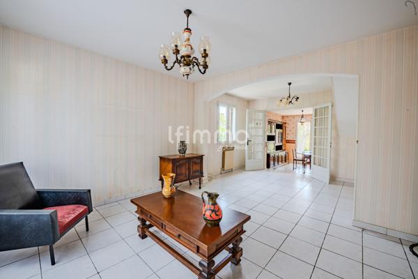 Maison familiale avec jardin et garage